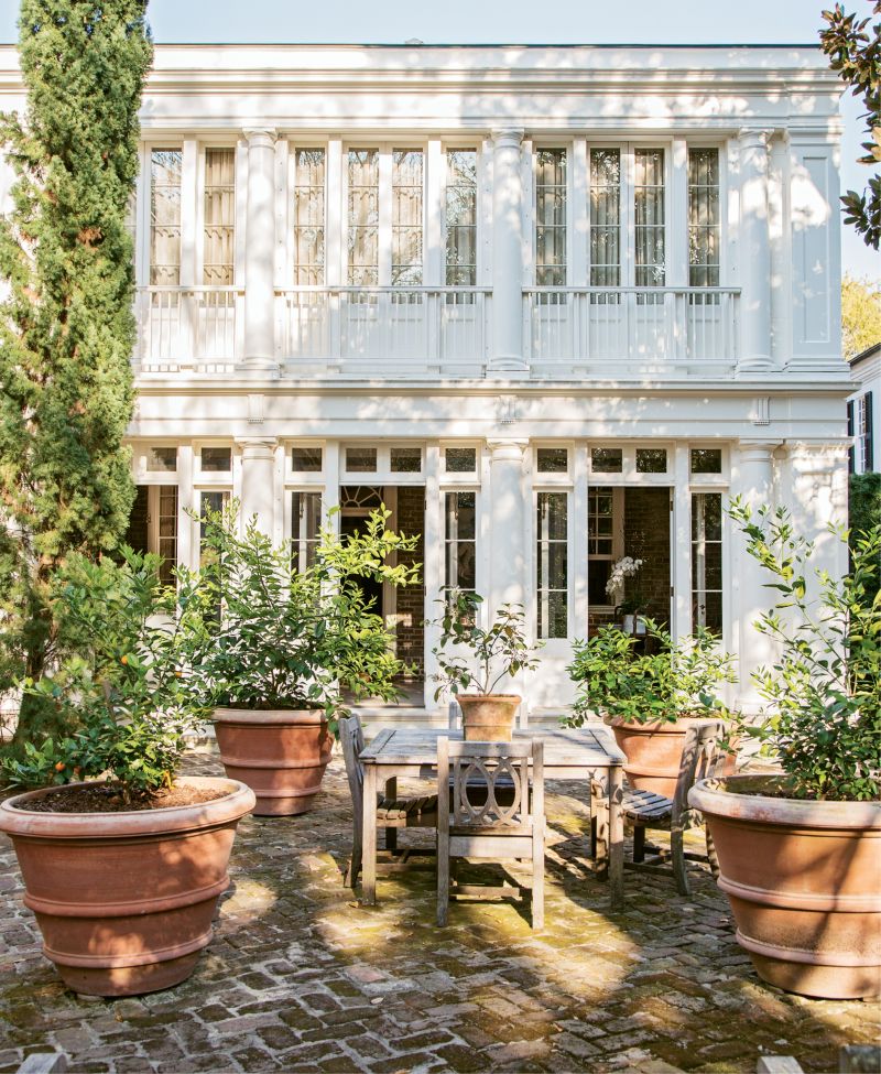 The courtyard was originally laid out by celebrated landscape architect Loutrel Briggs.