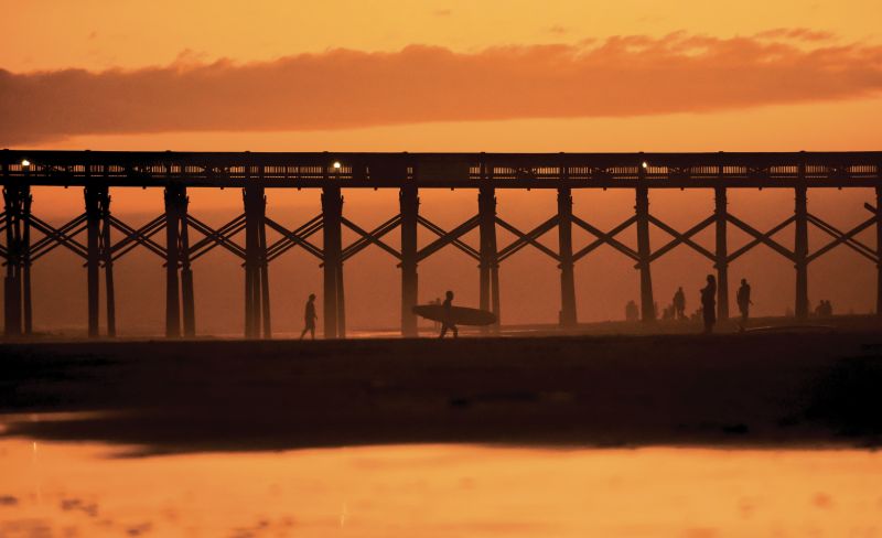 “Golden hour” near the pier in February 2018