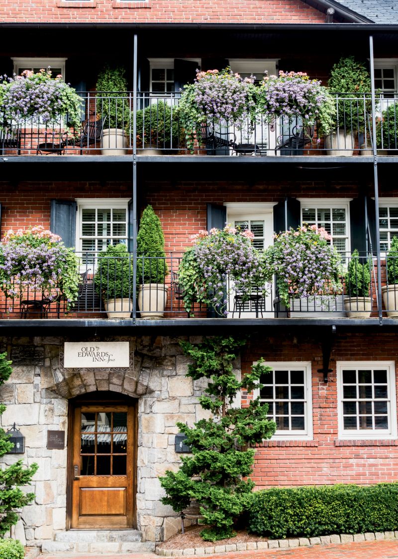 Old Edwards Inn is green and lush in the heart of downtown Highlands.