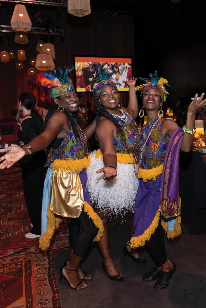 Dancers from Solaé ENT